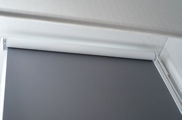 Window Shades Projector Screen